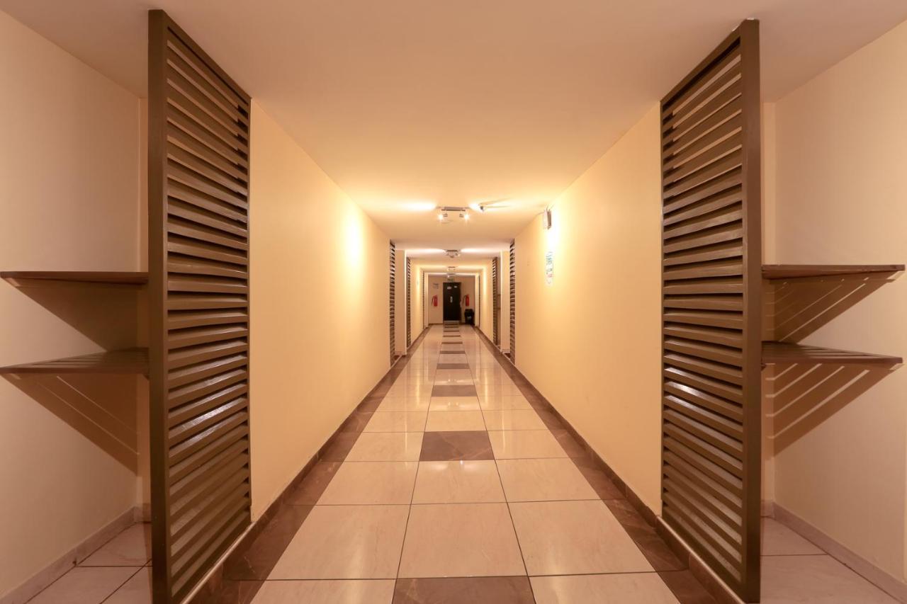 Roses Guest House Kumasi Bagian luar foto