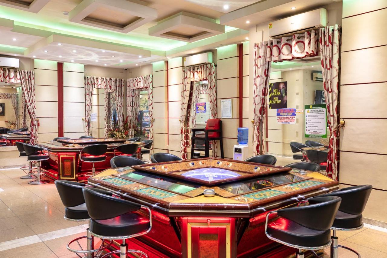 Roses Guest House Kumasi Bagian luar foto