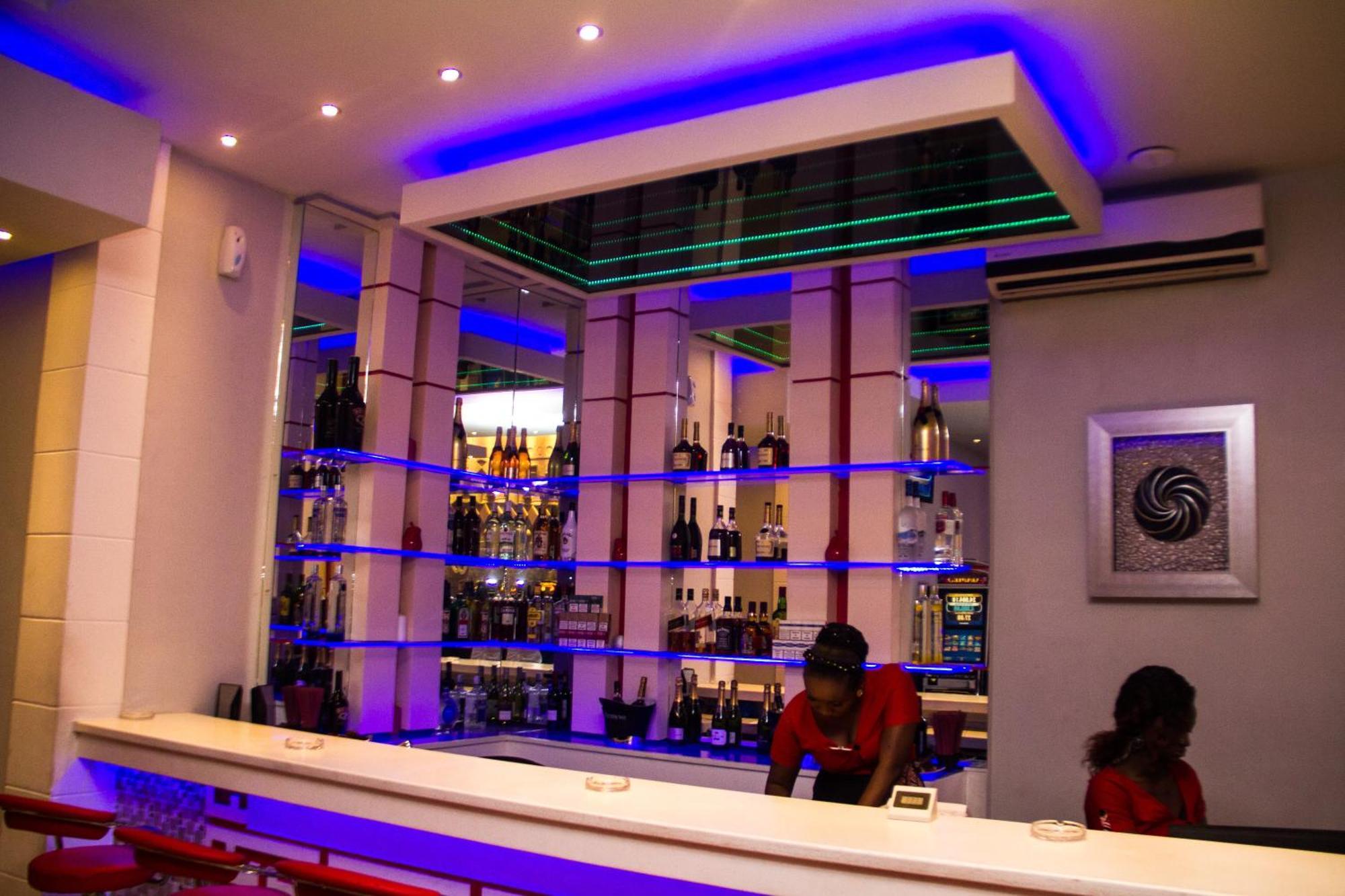 Roses Guest House Kumasi Bagian luar foto