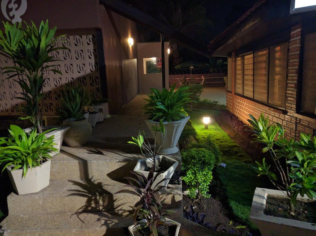 Roses Guest House Kumasi Bagian luar foto